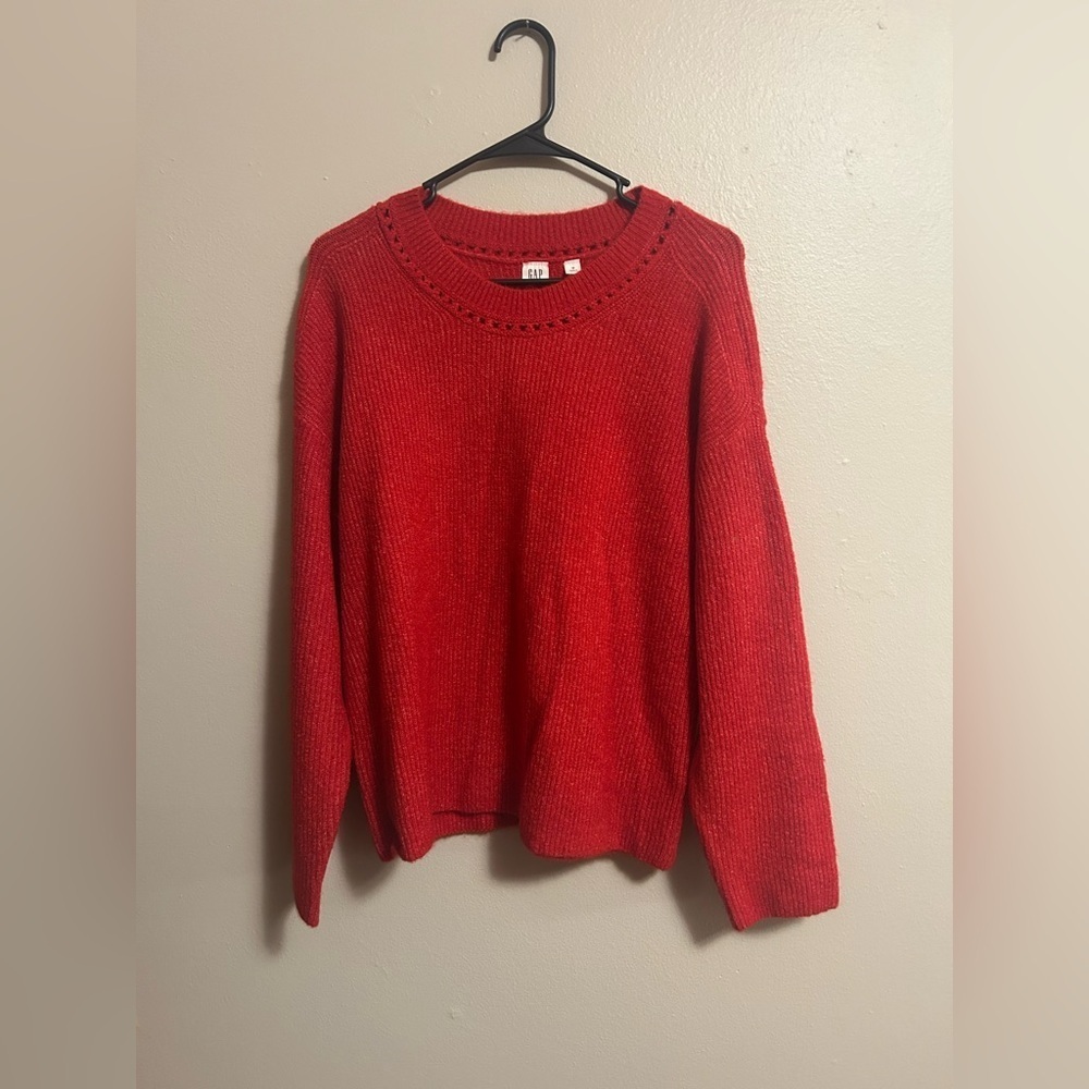 Gap Forever Cozy Modern Red Sweater NWT Size Medium